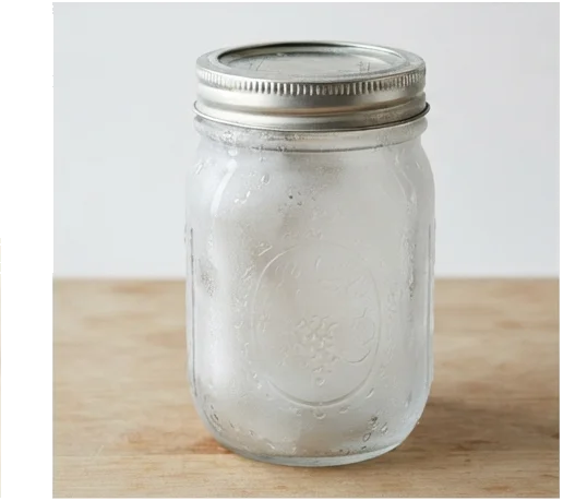 El frasco de vidrio como coctelera y la seguridad en la cocina